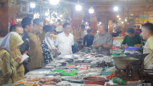 Sidak Pasar Serpong Jelang Iduladha, Pemkot Tangsel Intensif Jaga Stabilitas Harga dan Keamanan Pangan