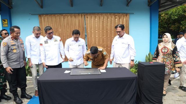 MoU dengan Industri, Andra Soni Minta Dunia Usaha Utamakan Tenaga Kerja Asal Banten