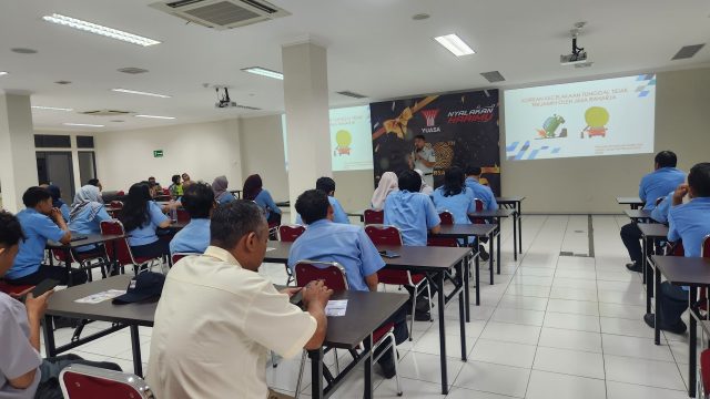 JASA RAHARJA TANGERANG DAN SATLANTAS POLRES METRO TANGERANG KOTA GELAR SOSIALISASI KESELAMATAN BERLALU LINTAS DAN SAFETY RIDING DI PT YUASA BATTERY INDONESIA