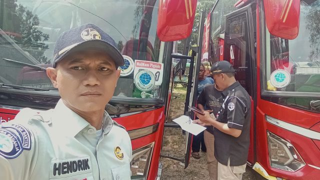 BPTD Kelas II Banten Gandeng Jasa Raharja Gelar Rampcheck Armada Bus di Kawasan Wisata Pantai Pasir Putih Carita Anyer