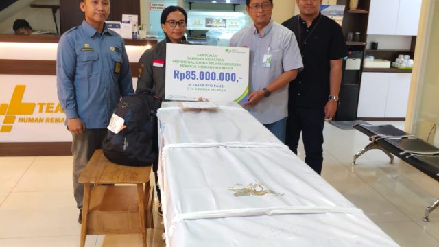 PMI Meninggal Dunia di Korea Selatan, BPJS Ketenagakerjaan Serahkan Santunan JKM Rp85 Juta kepada Ahli Waris
