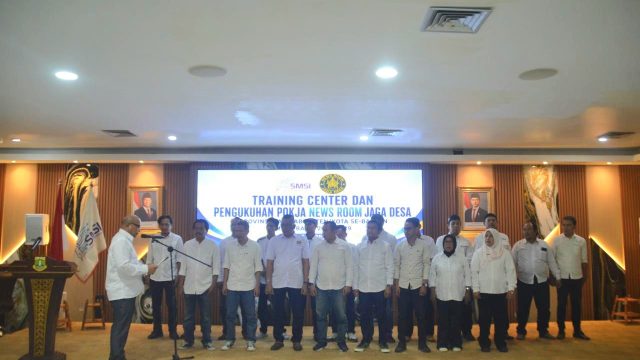 Perkuat Jejaring Informasi Desa, Lesman Bangun Resmi Melantik Pengurus Pokja Jaga Desa Kabupaten/Kota se-Banten