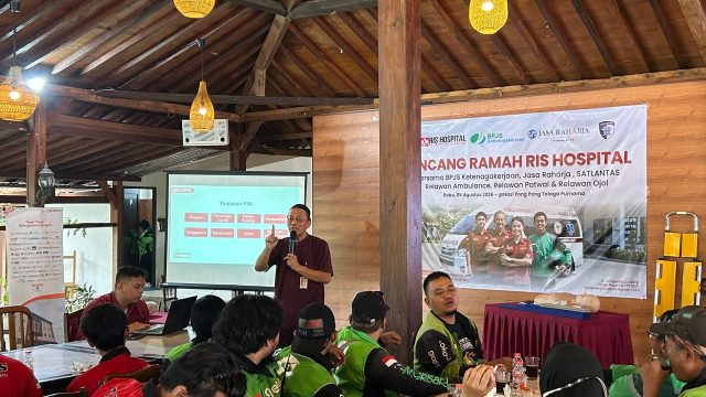 Jasa Raharja Berkolaborasi dengan RS RIS Tangerang Tingkatkan Kapasitas Relawan Ambulans dan Pengemudi Ojol melalui Pelatihan PPGD