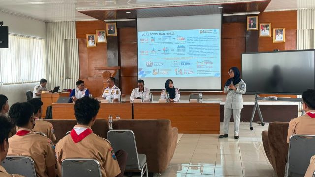 Pastikan Keselamatan Berlalu Lintas, Jasa Raharja Tangerang Gandeng Dinas Perhubungan Tangerang Selatan Sosialisasi di SMAN 3 Pamulang